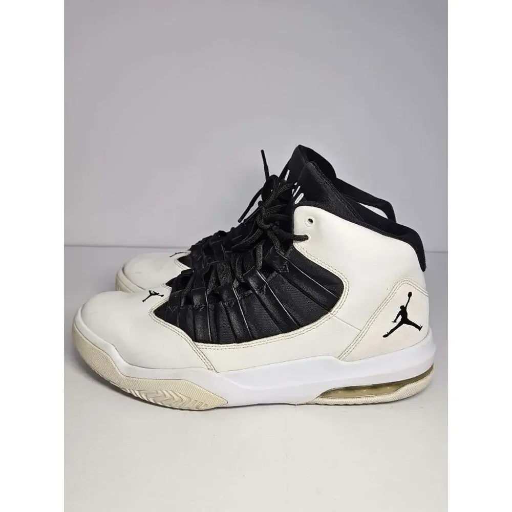 Jordan Max Aura White Black AQ9084-100 Men’s Size 9 Basketball Shoes